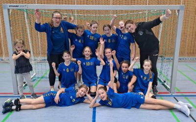 wE II (BL) | Jungpiranhas fletschen die Zähne